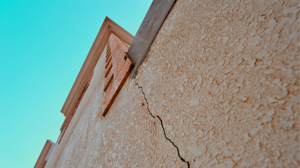 fissure-façade-Londe-les-Maures